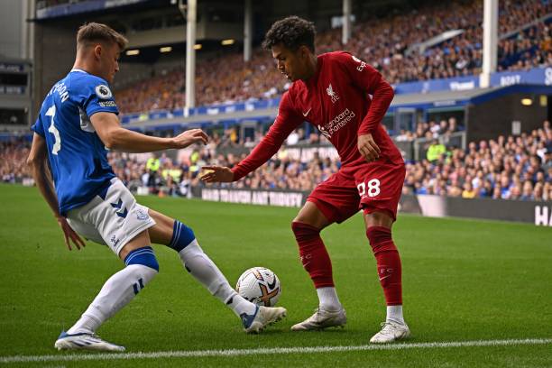 不勒斯众多 不勒斯众多